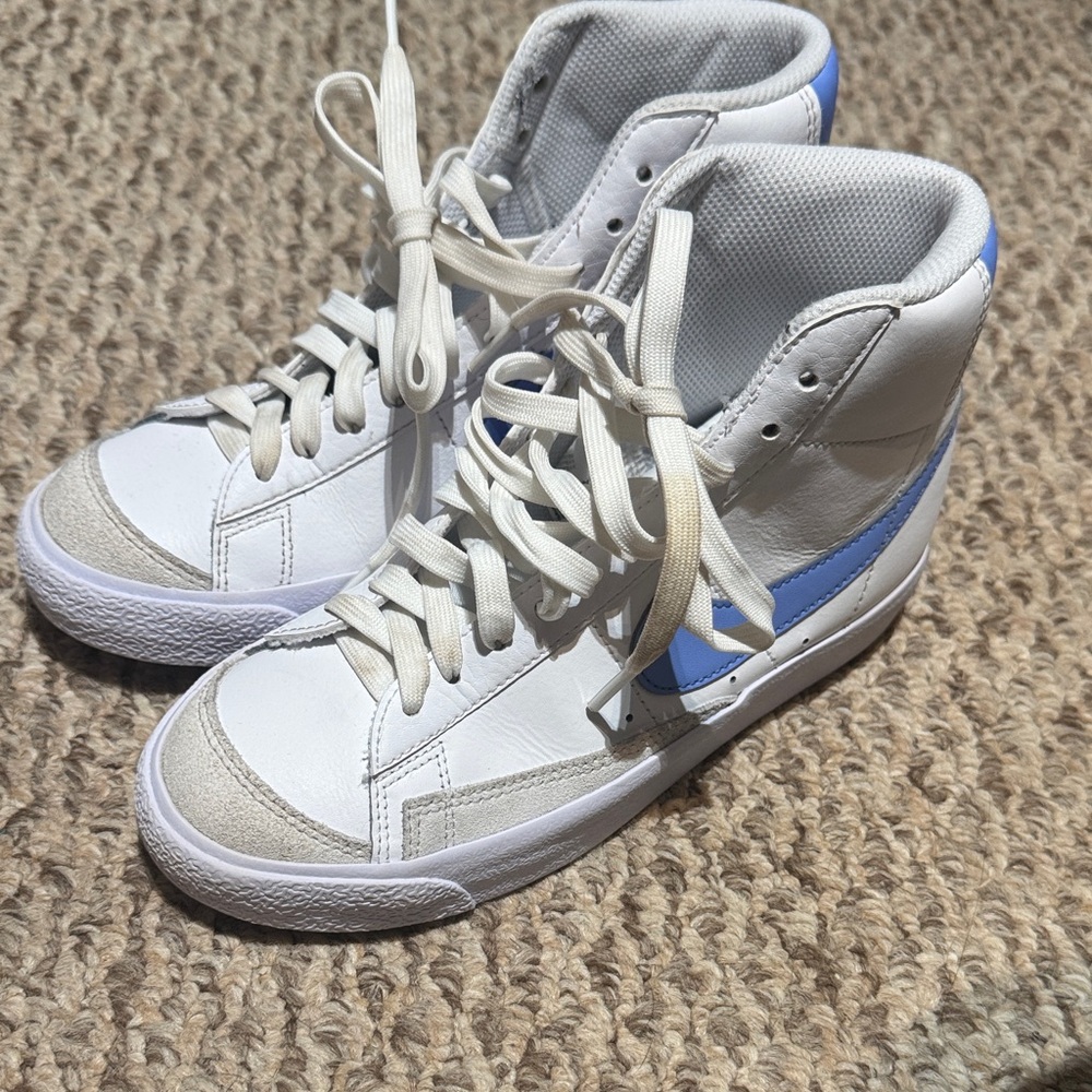 Nike White and Light Blue High-Tops